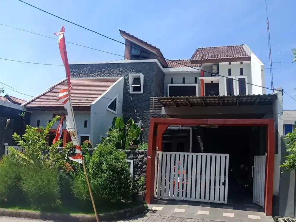 ‼️DIBAWAH APRAISAL‼️ Rumah Siap Huni Lokasi Perum Gayungsari Barat Surabaya