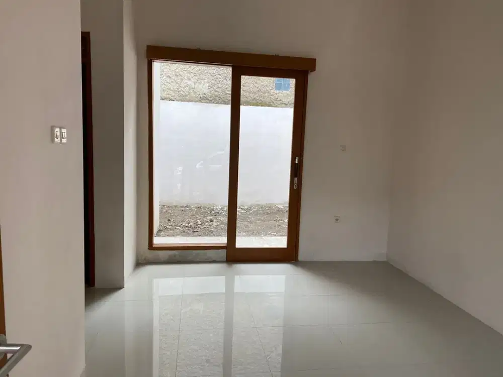 Dijual Atau Sewa Rumah Strategis Area Kota Bali Residence Padalarang