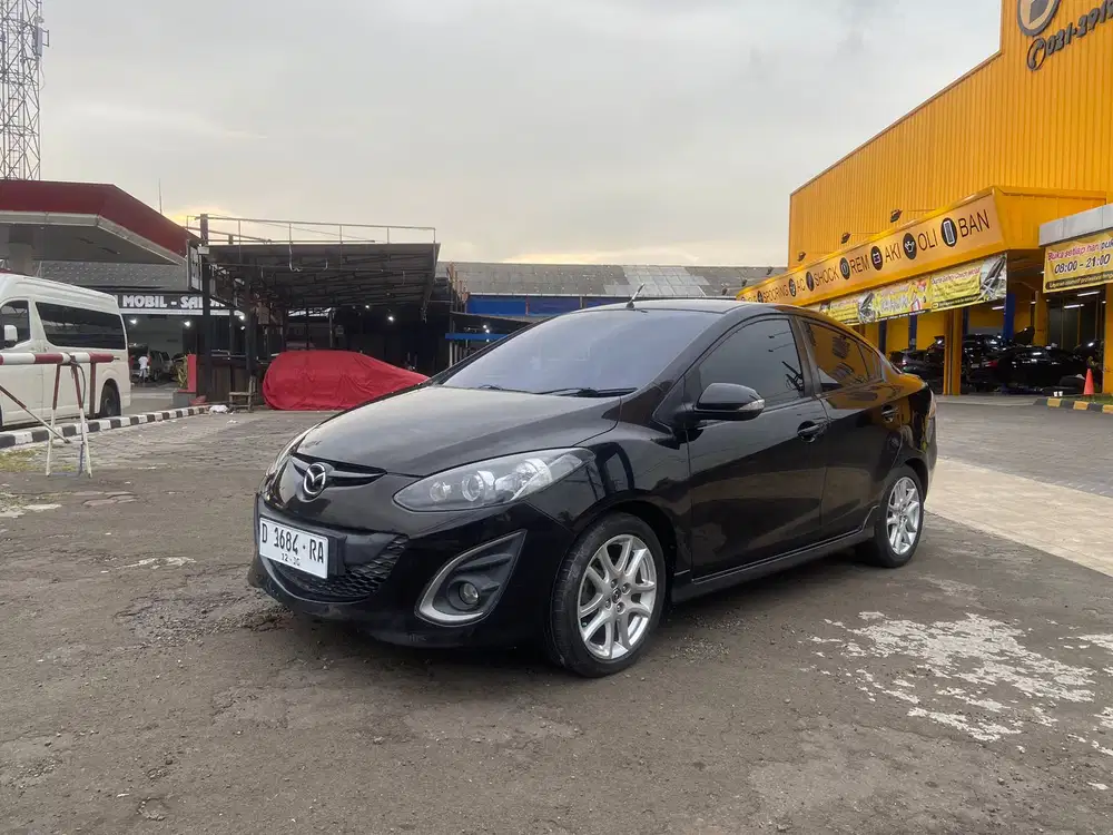 Mazda 2 Sedan type R th2012 Plat D Bandung