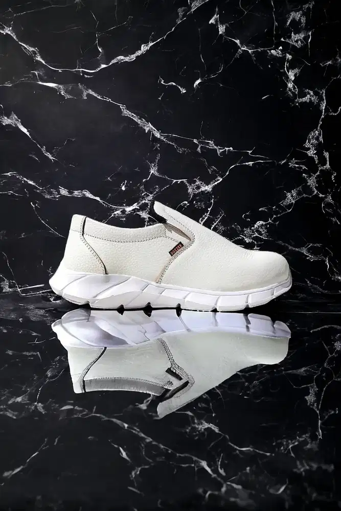 Profesional Sepatu safety anti karat Pematangsiantar