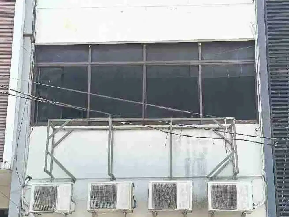 Ruko usaha 4 lantai disewakan lokasi strategis RS Fatmawati Cilandak Barat Jakarta Selatan