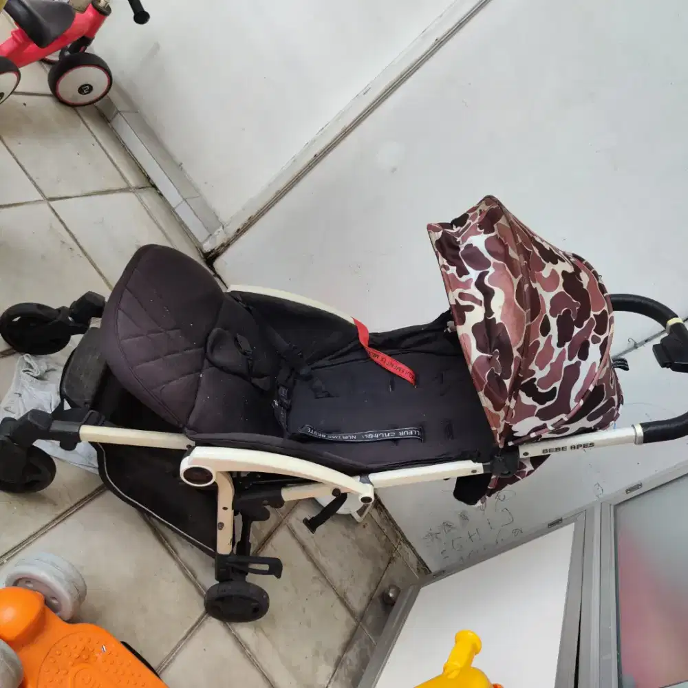 Stroller Cocolatte Bebe Apes