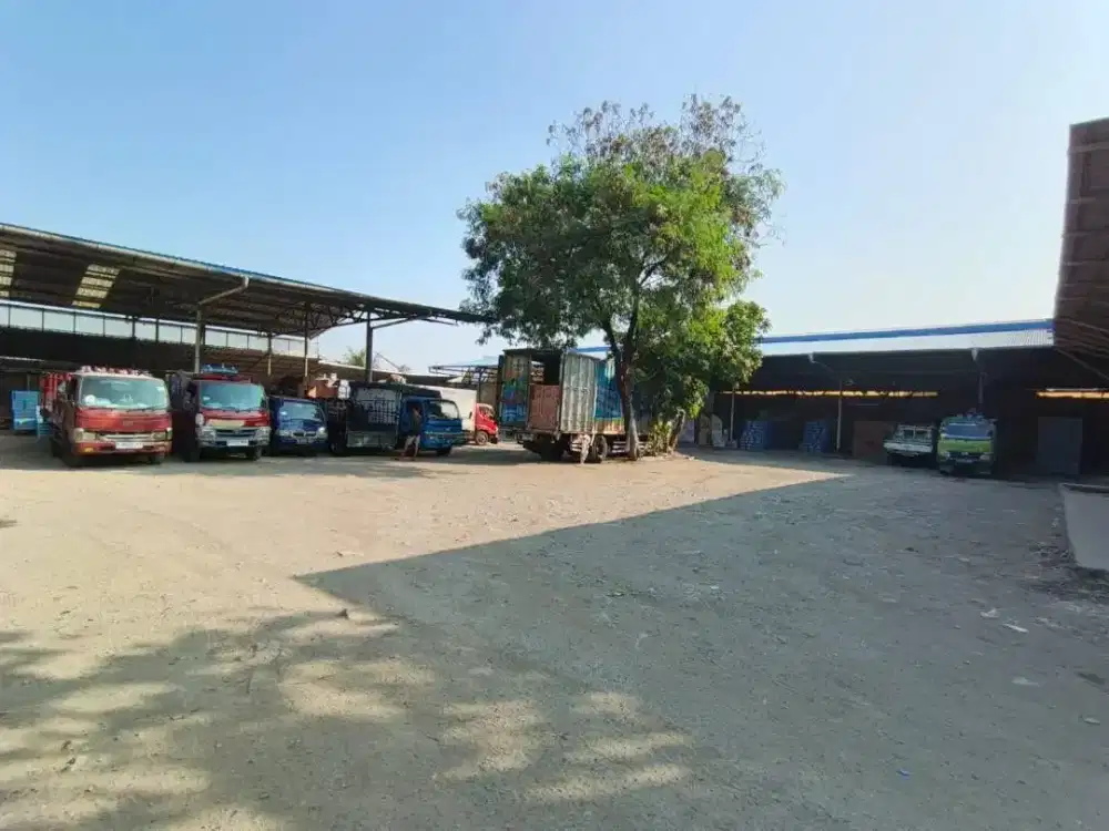 Lahan 5000m2 di Pekayon Bekasi ada Bangunan, Gudang & Cafe