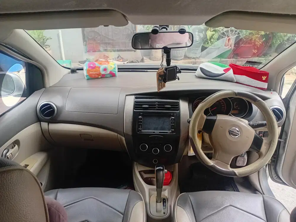 Nissan Grand livina 2009 Bensin