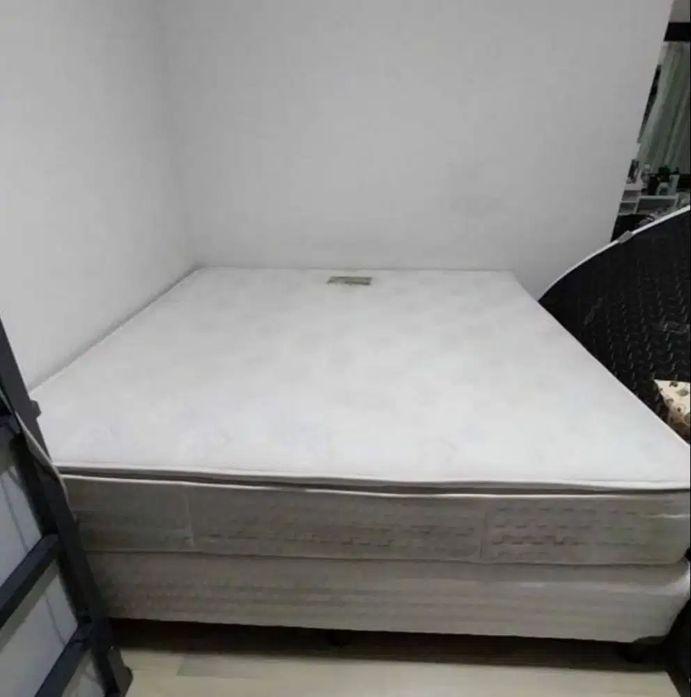 SPRINGBED Merk FINILAND