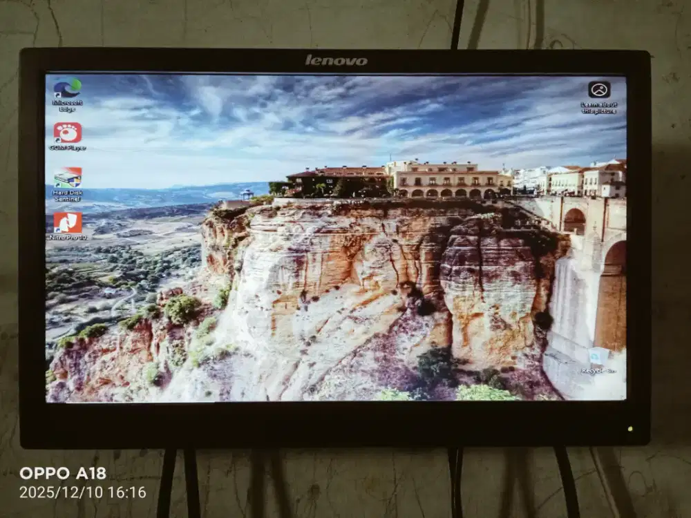 Seperangkat PC Komputer