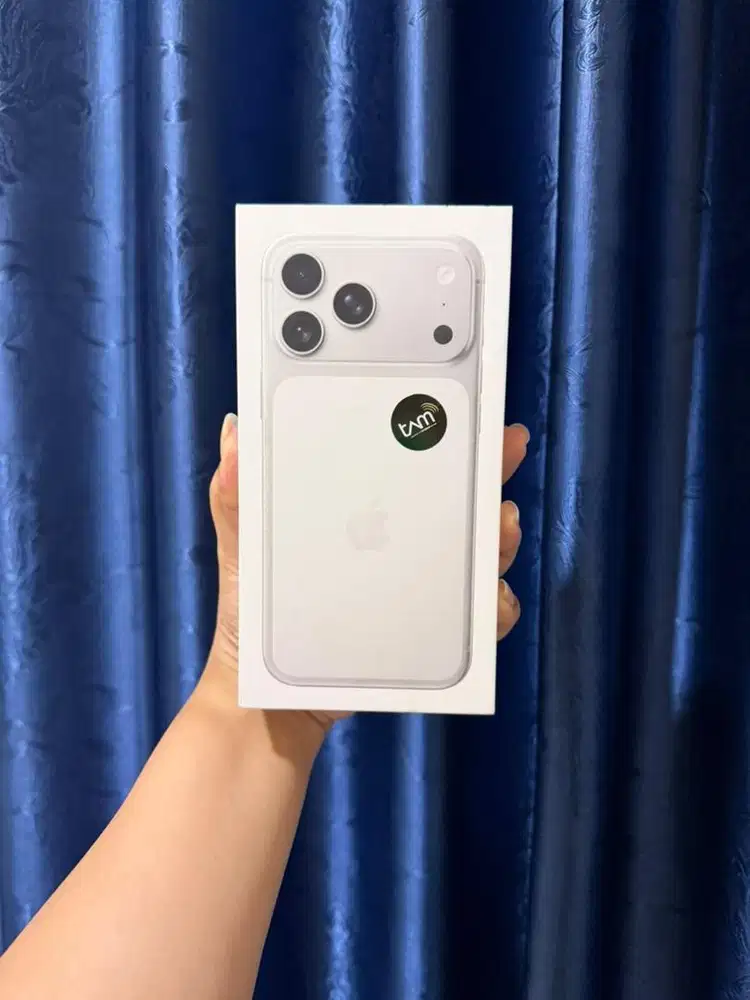 IPHONE 17 pro max 256 silver baru segel