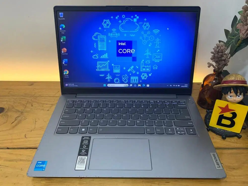 Laptop Lenovo Ideapd Slim 3 Core i3 gen11 RAM 8 / 256 FHD Elegant