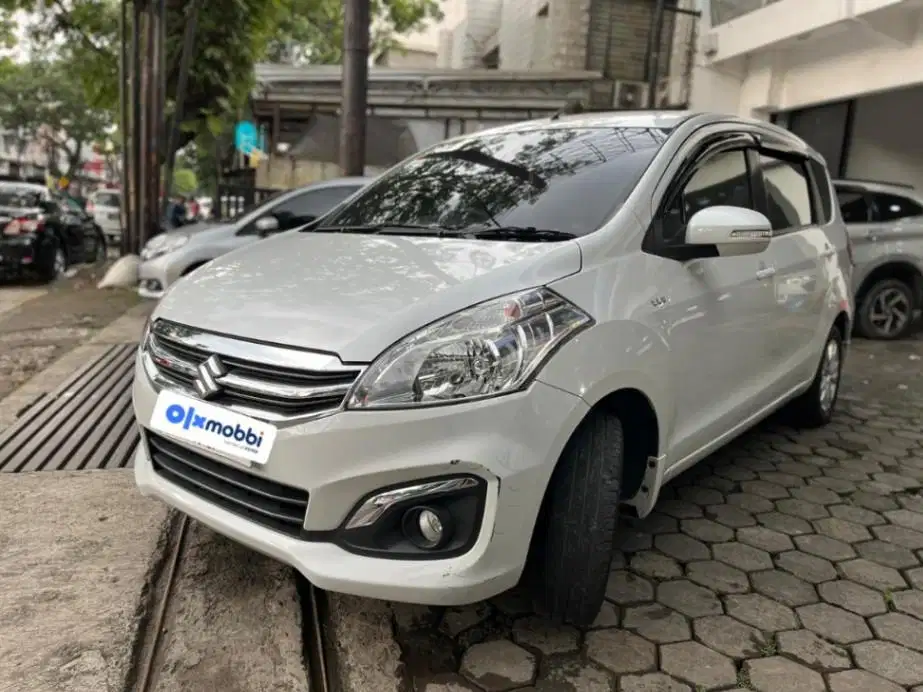 Low KM - Suzuki Ertiga 1.4 GX Bensin-MT 2017