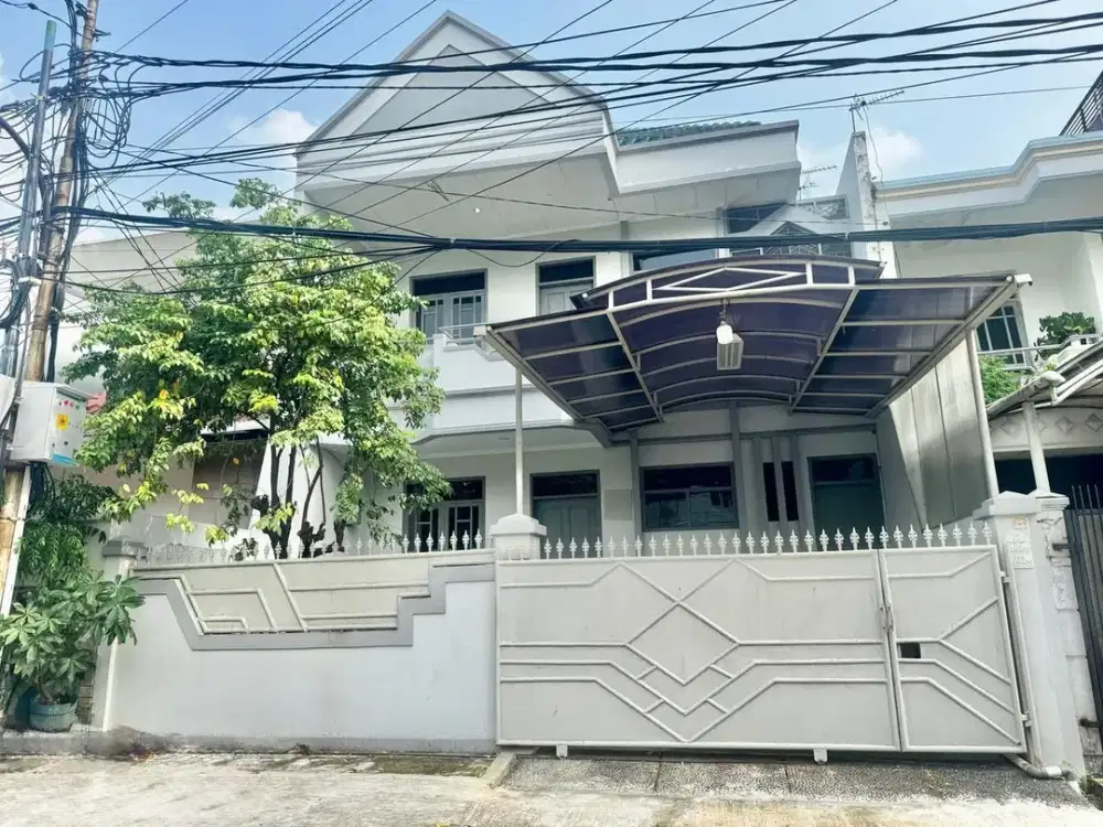 DIJUAL RUMAH RAPI PULO NANGKA KAYU PUTIH PULOMAS UKU 8X18,5 STRATEGIS JLN 3 MOBIL HRG MENARIK