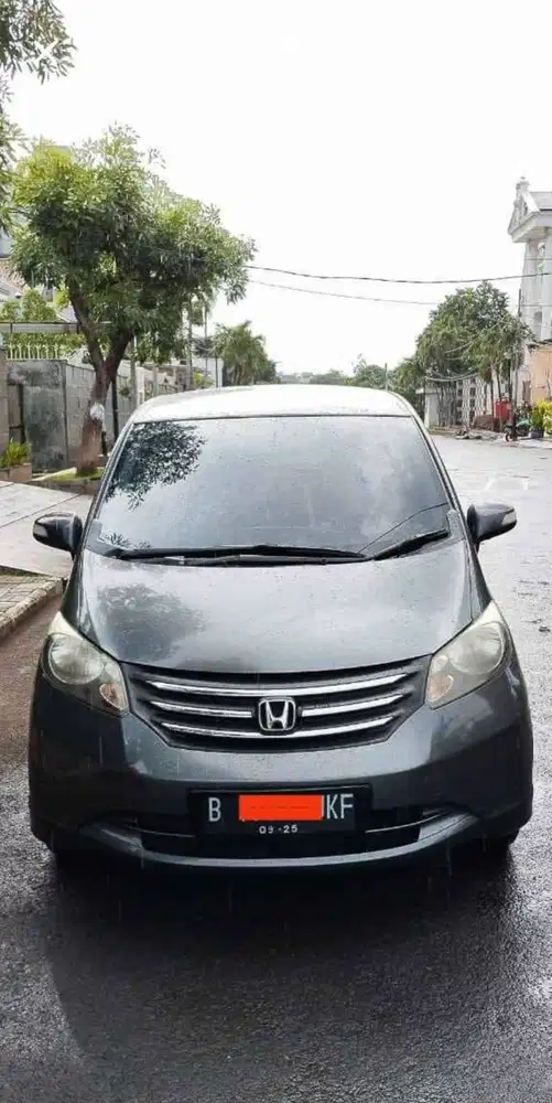 Honda Freed PSD AT 2010 KM Rendah
