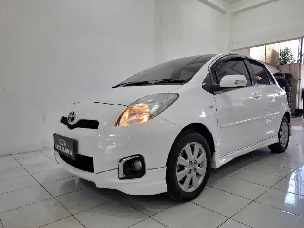 TOYOTA YARIS S LIMITED A/T, 2012
