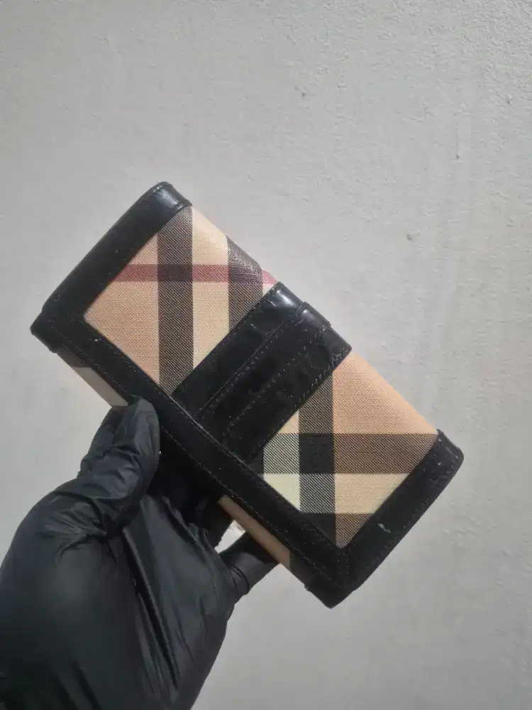 Dompet wanita burbeery original termurah (sale)