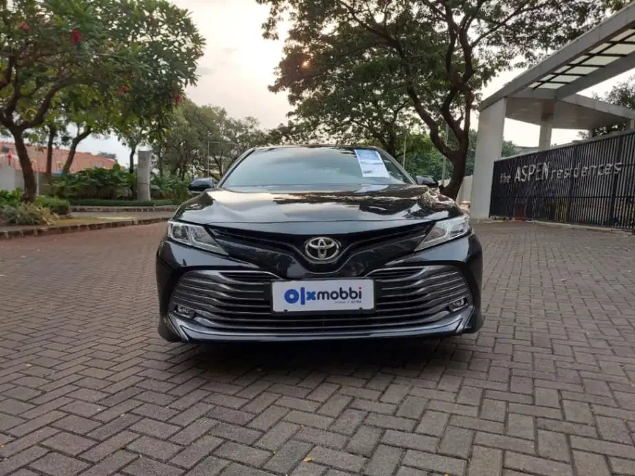 DP MURAH Toyota Camry 2.5 V Bensin-AT 2019 CBAHB