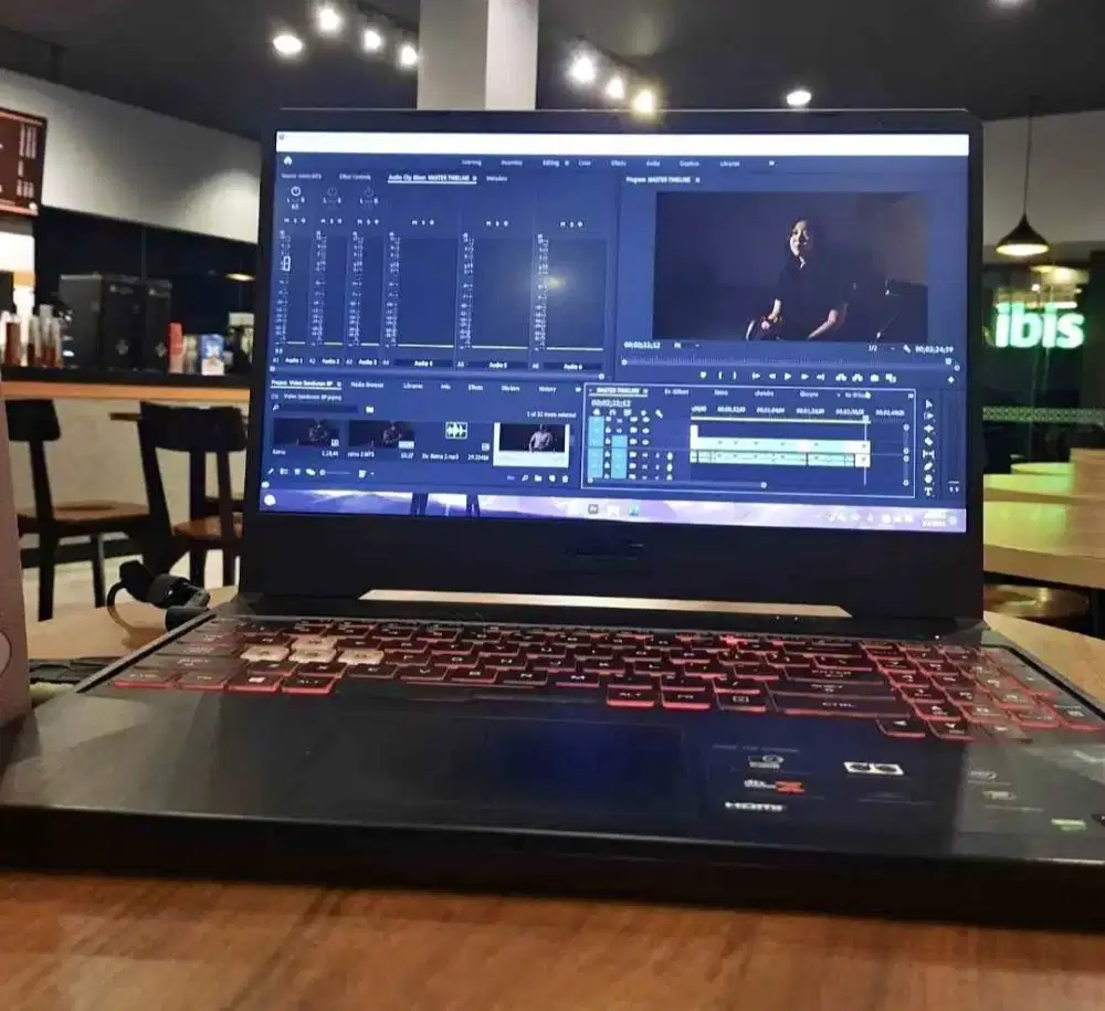 Di cari laptop macbook rusak mati hancur total pasti saya belu