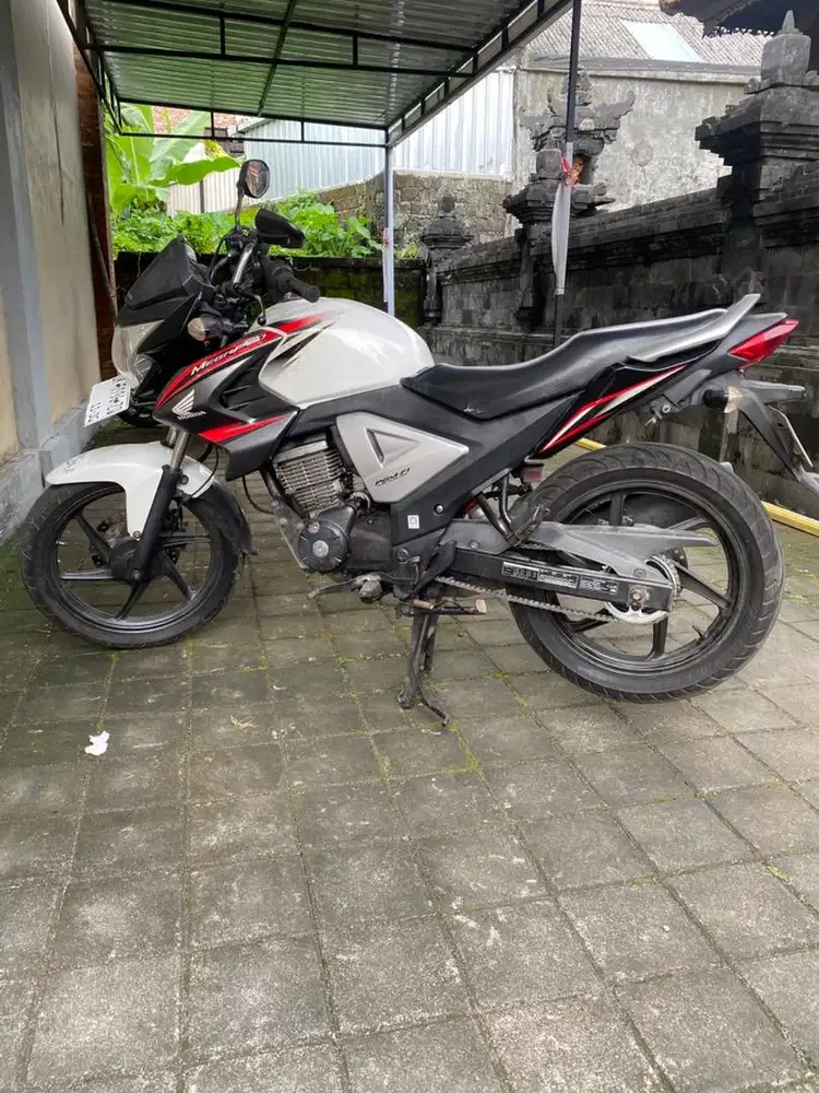 Megapro Fi 2015 istimewa! Tangan Pertama, siap menemani petualangan.