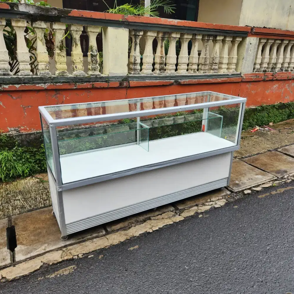Etalase Kaca/Etalase Aluminium 150 cm EK1