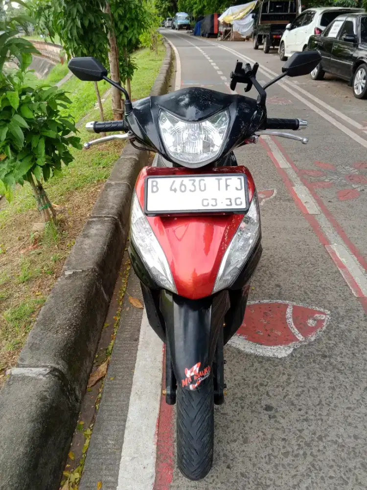 spacy fi 2012 warna merah hitam