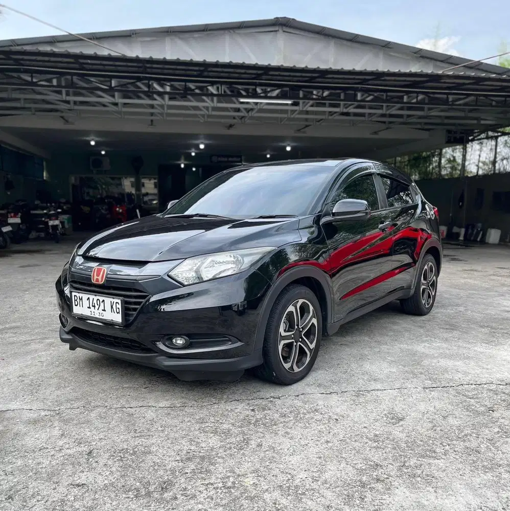 HR-V 1.5 E CVT 2015 AUTOMATIC Km 115 Ribu Servis Lengkap