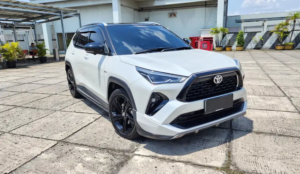 [10RB] TOYOTA YARIS CROSS HYBRID TWOTONE 2025 PUTIH