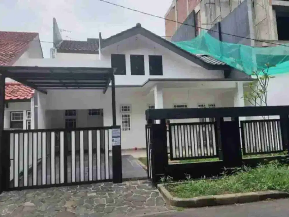 RUMAH 2 LANTAI SEMI FURNISH DI PANTAI SANUR, JAKARTA UTARA