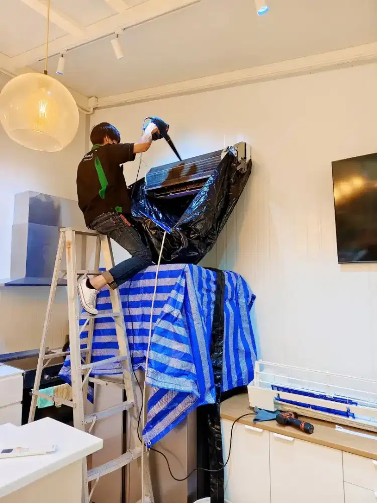 SERVICE AC PERBAIKAN DAN MAINTENANCE