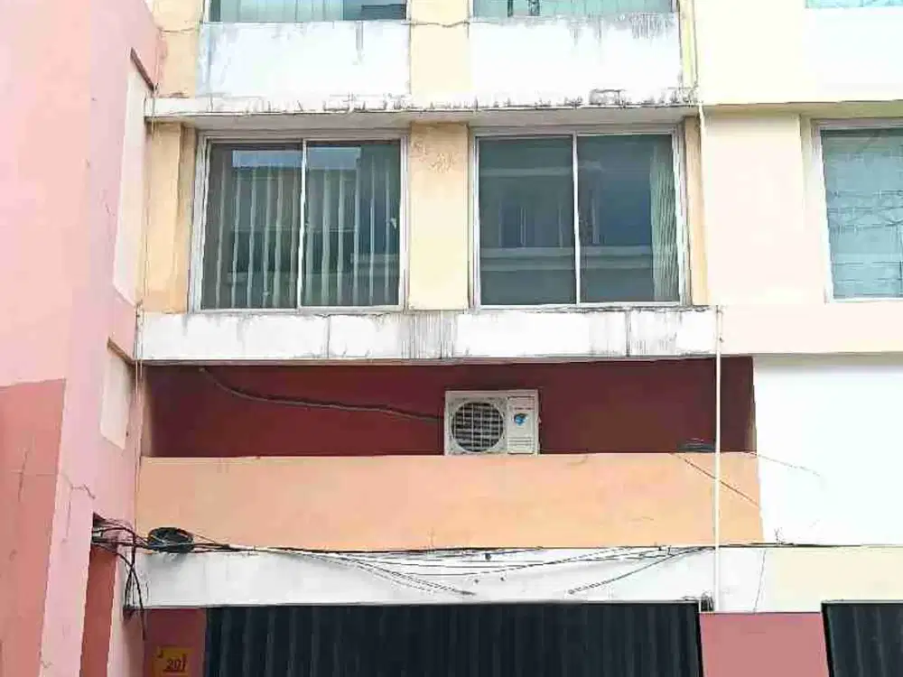 Ruko usaha 3 lantai dijual Cempaka Mas Jakarta Pusat