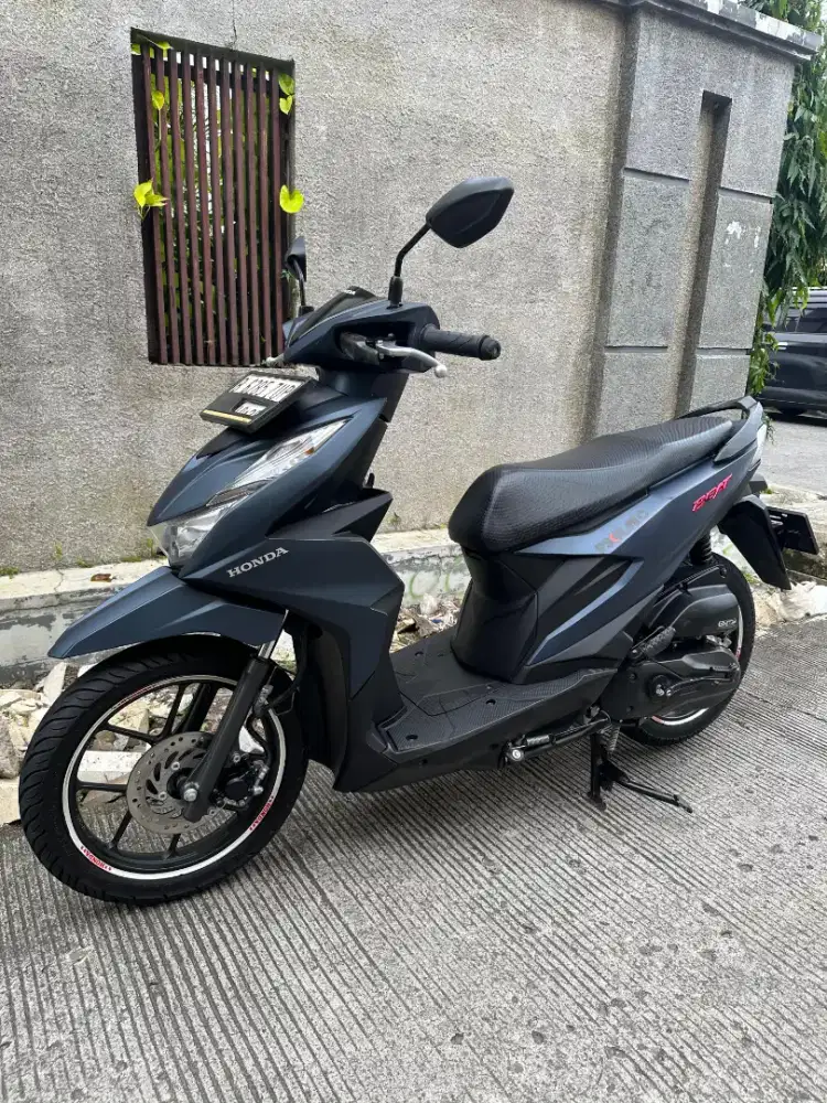 Honda Beat Deluxe CBS ISS 110cc Thn.2023