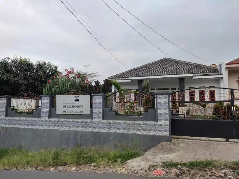 Dijual rumah pinggir jalan Pangauban cisurupan kab garut SHM harga 875 juta