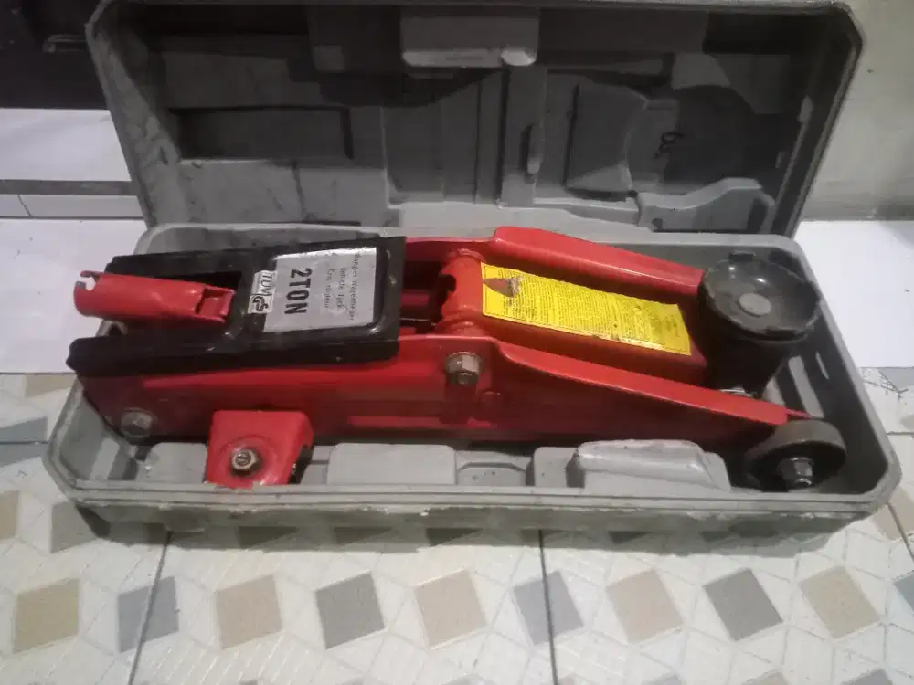 Dongkrak buaya kapasitas 2 ton