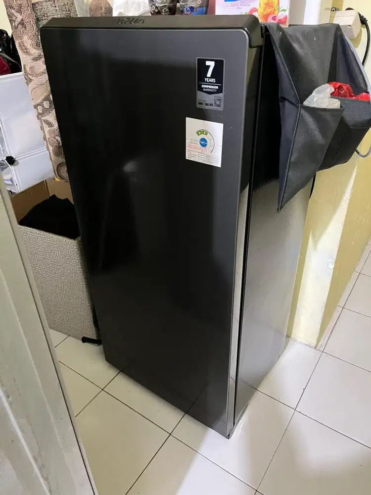 Kulkas 1 pintu AQUA AQR-D185 MDS