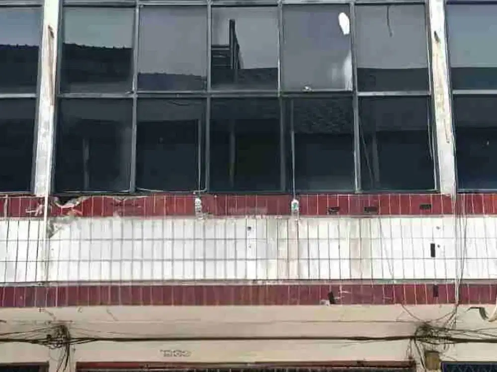 Ruko usaha 3 lantai dijual Jalan Peta Selatan Kalideres Jakarta Barat