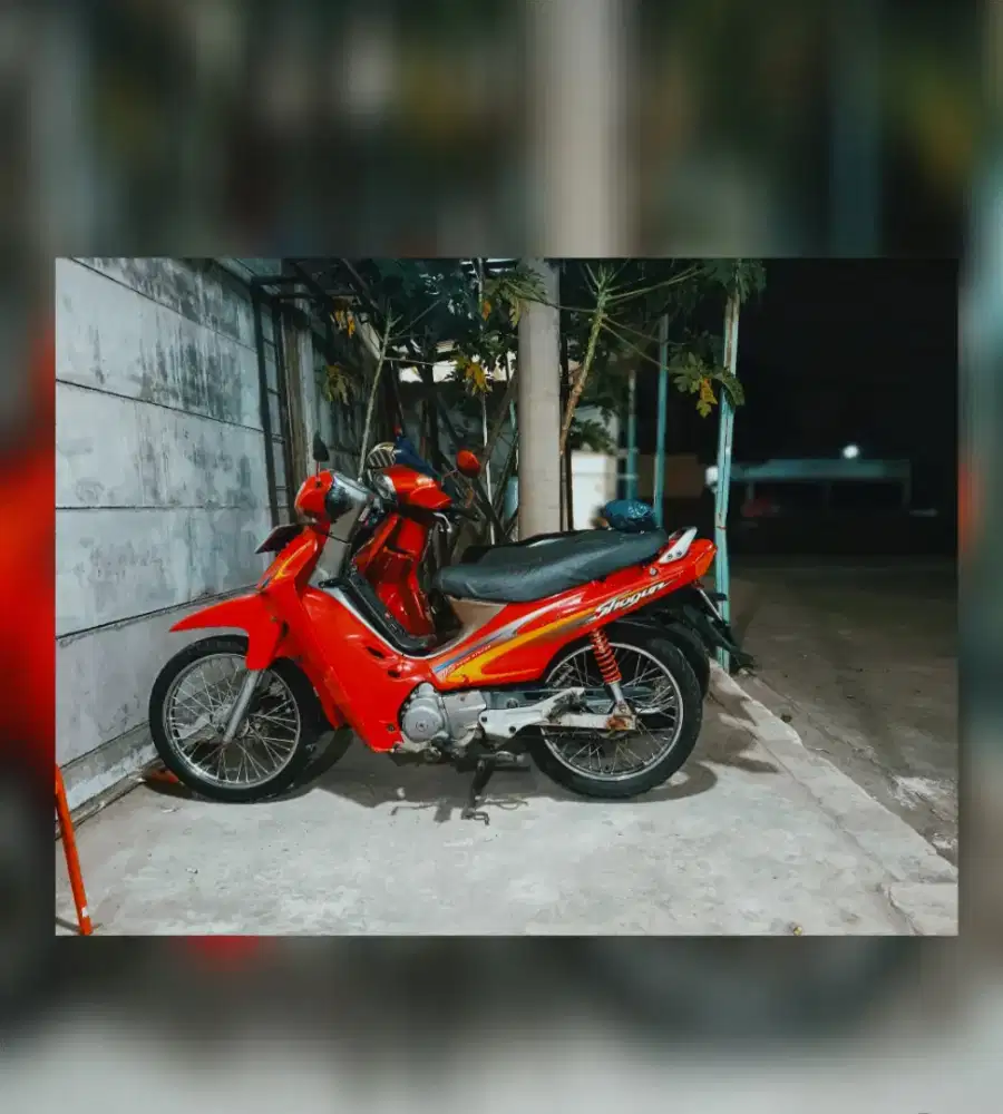 Suzuki Shogun 110 r merah