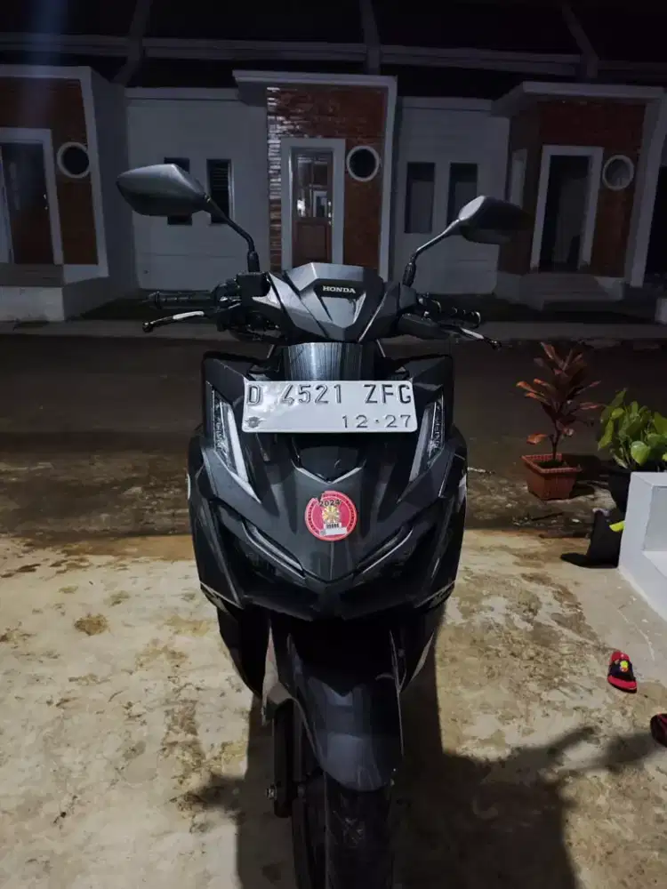 VARIO CBS 2022 WARNA HITAM