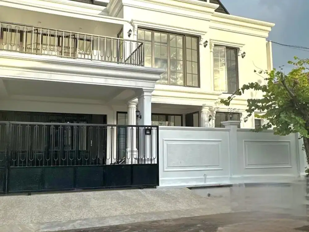 Rumah Straegis dg Swimming indor Bintaro Tangsel SC-10621