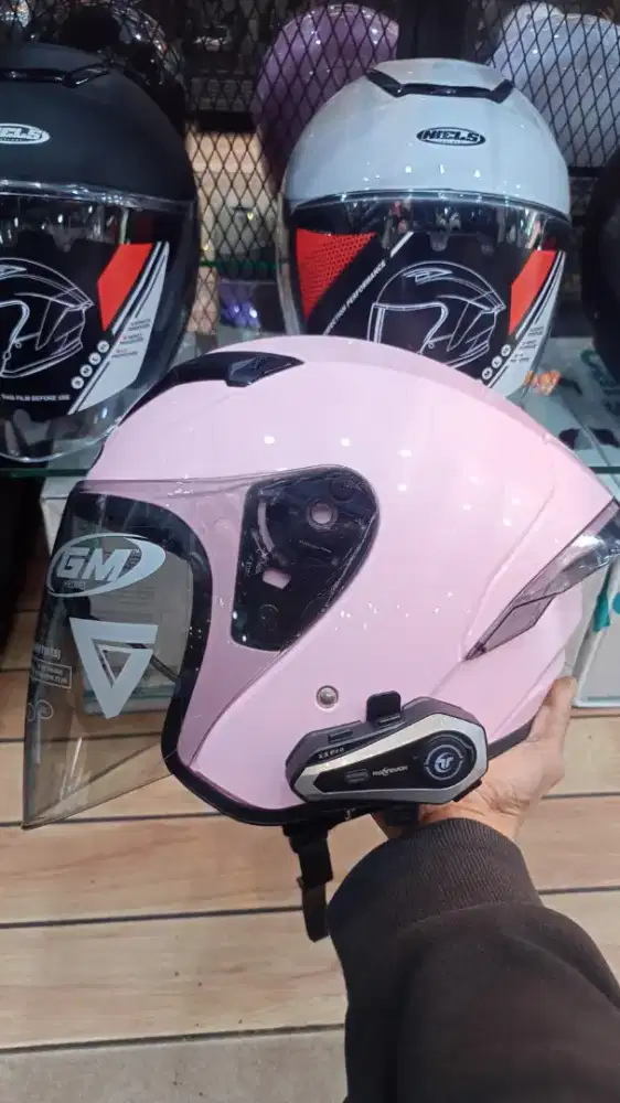 Dijual helm + intercom