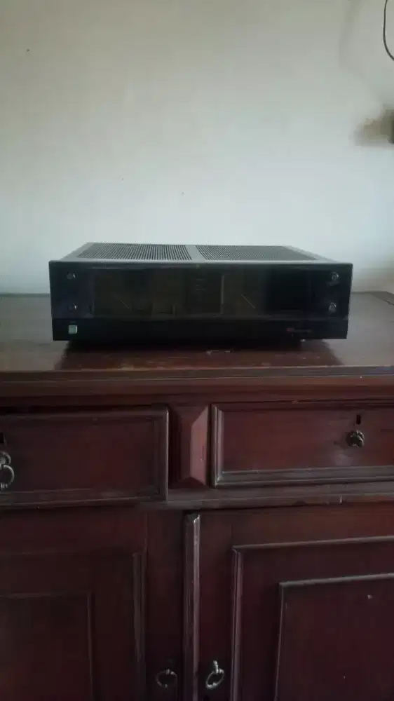 Proton D1200 stereo power amplifier