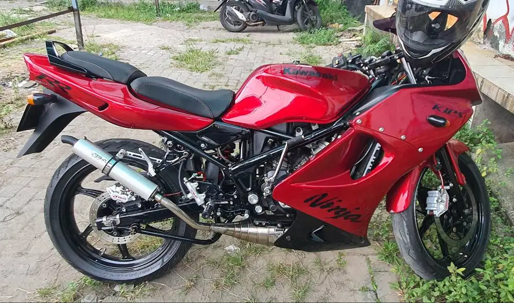 Kawasaki Ninja 150 RR Super Kips