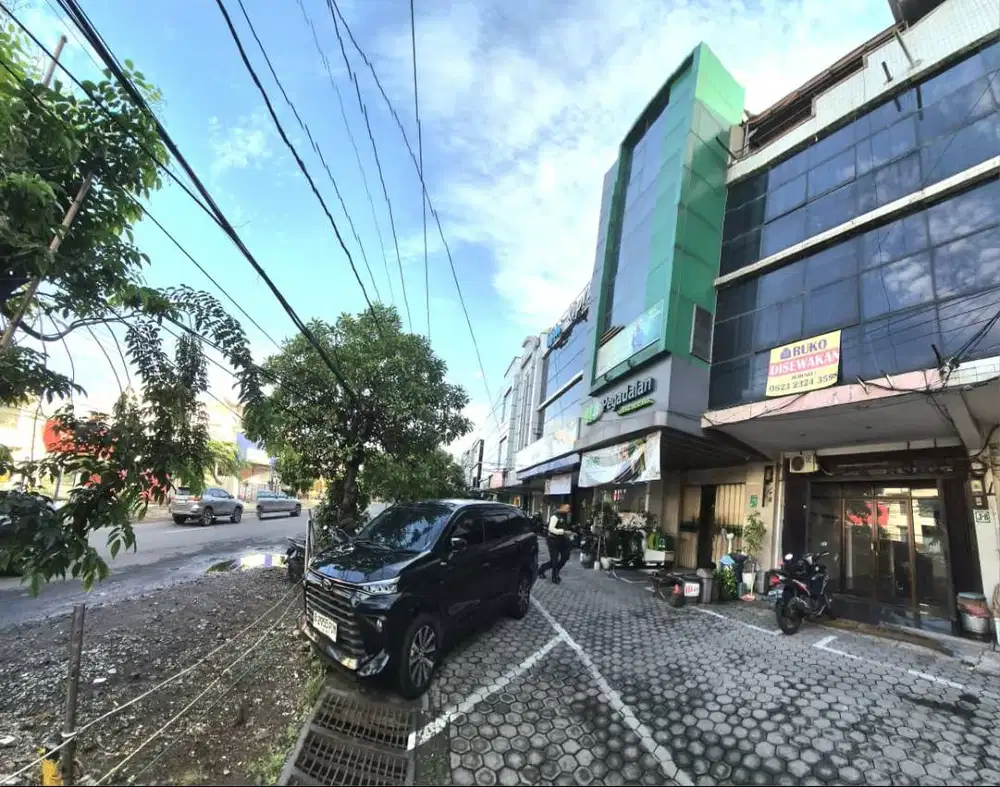 DISEWAKAN MURAH RUKO RMI NOL JALAN RAYA(SAMPING B.MANDIRI & PEGADAIAN)