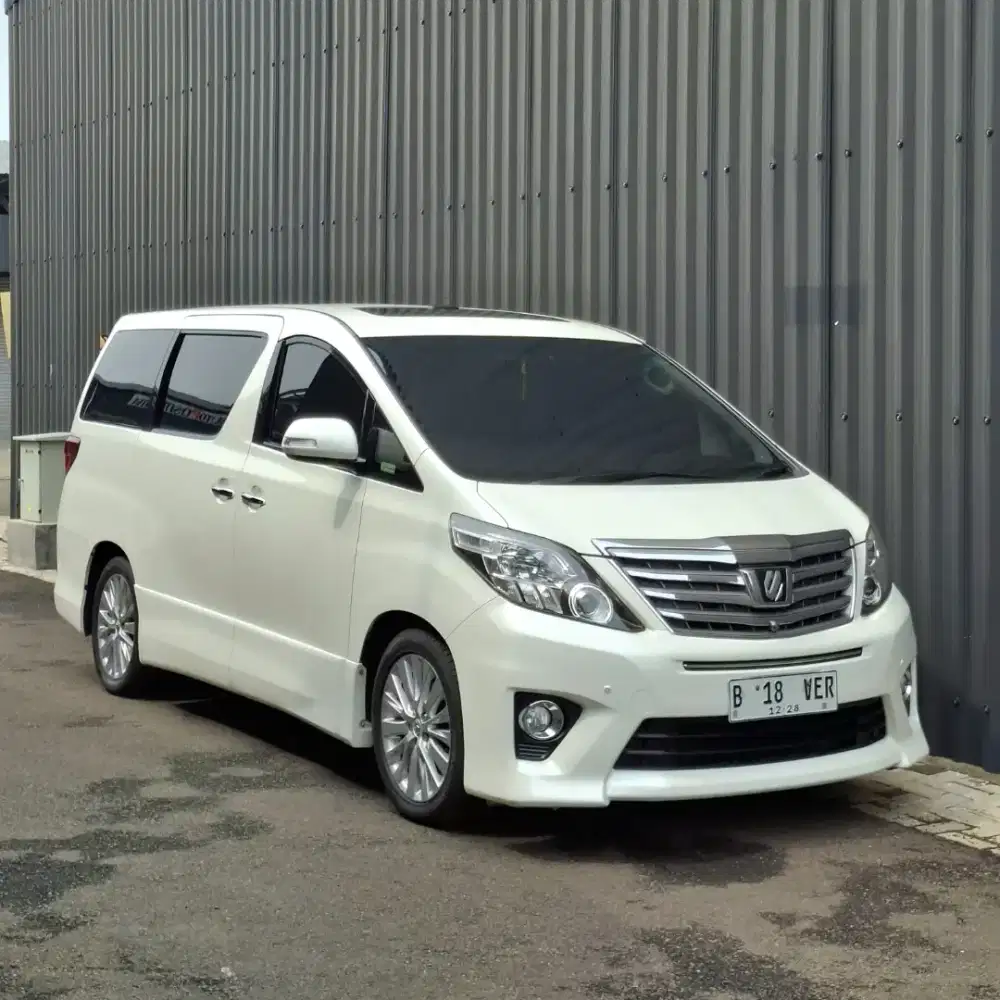 Toyota Alphard SC 2.4 AT. PS. Tahun 2013. Putih. Low km. Perfect cond
