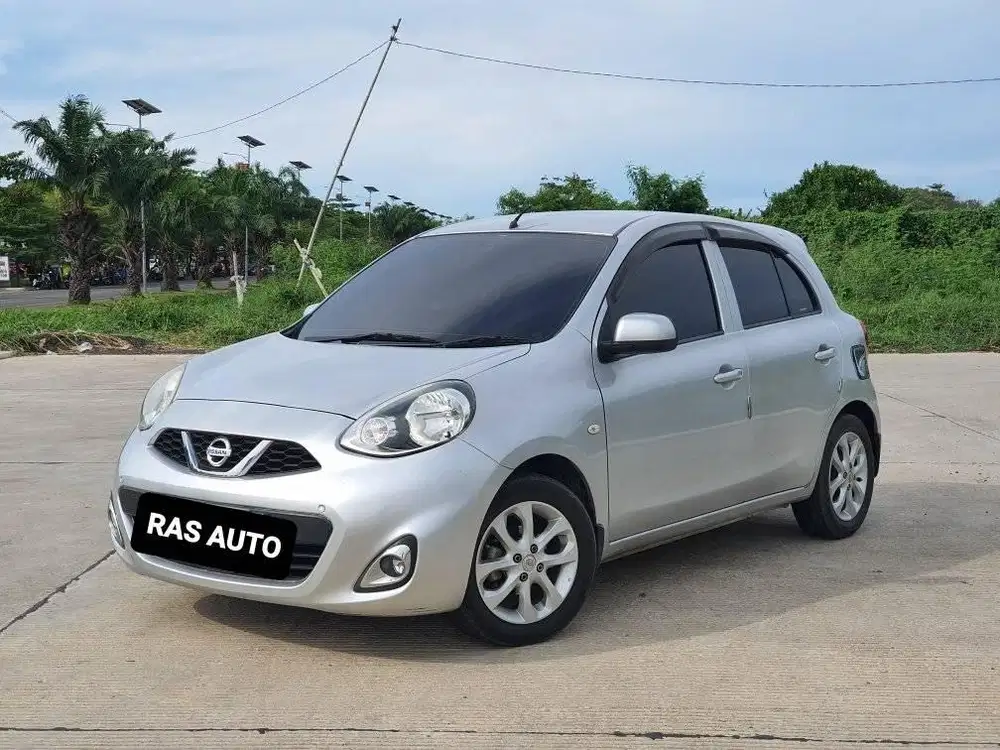 LOW KM 84 Ribu  Nissan March 1.2 L AT 2015 Silver