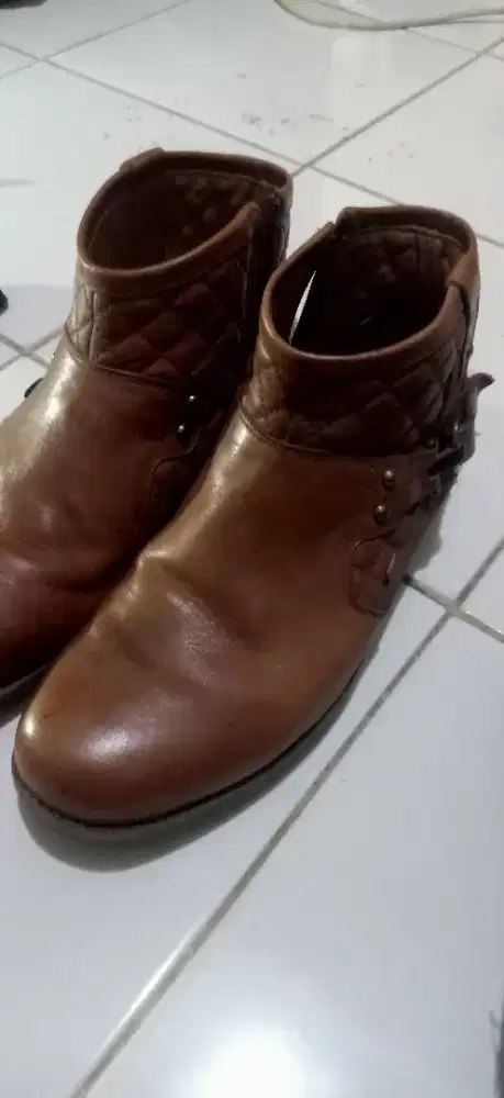 Sepatu kickers original kulit mulus 43