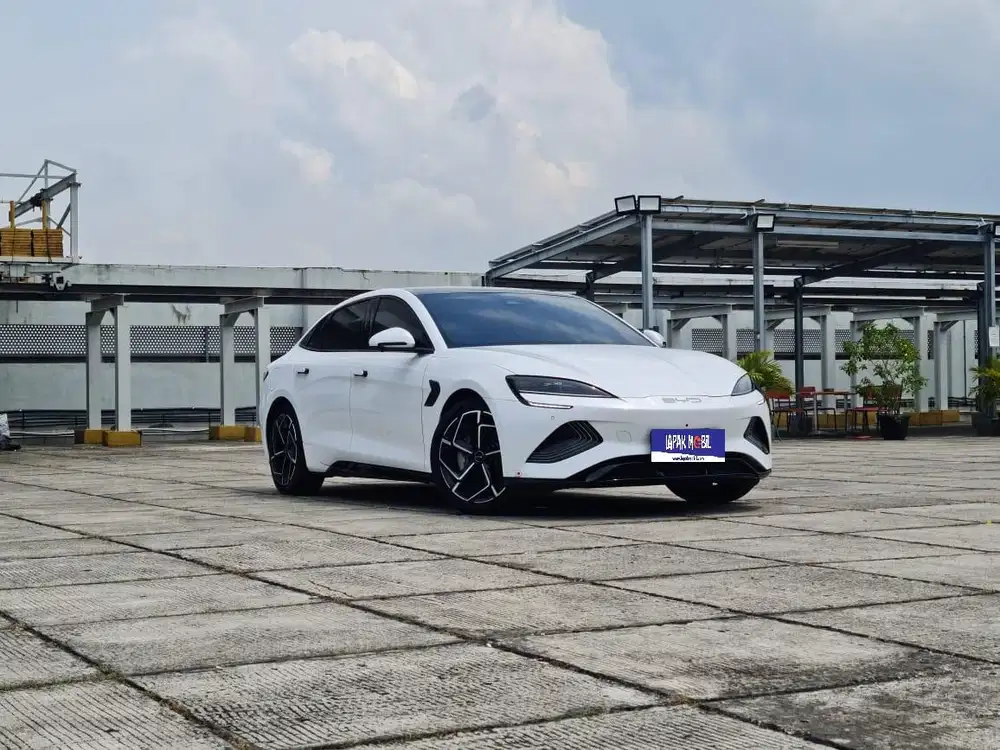 BYD SEAL Premium Listrik AT 2024 Putih KM 21RB