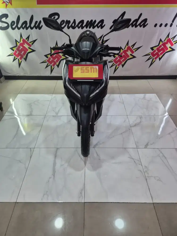 New H vario 125 iss smartkey