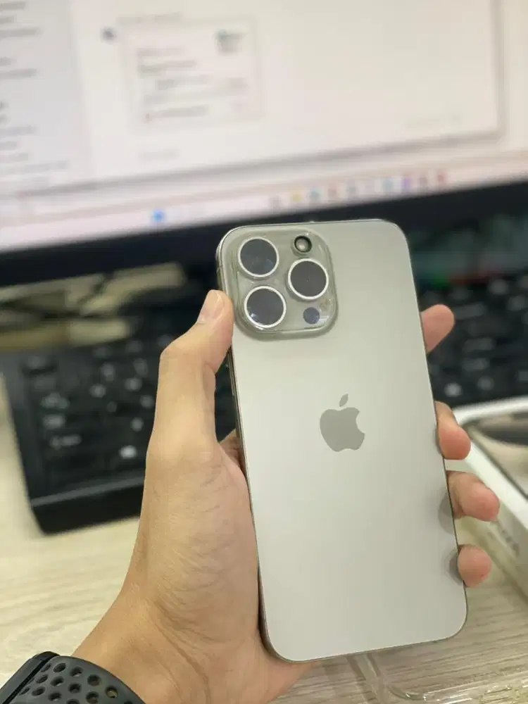 Iphone 15promax 256gb resmi indo