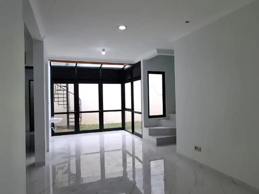DIJUAL RUMAH BAGUS RANGKA BAJA RINGAN LT 144 KOTA WISATA CIBUBUR BOGOR