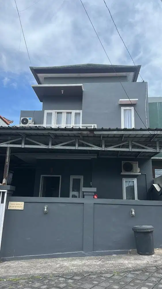 Di jual rumah di taman griya jimbaran