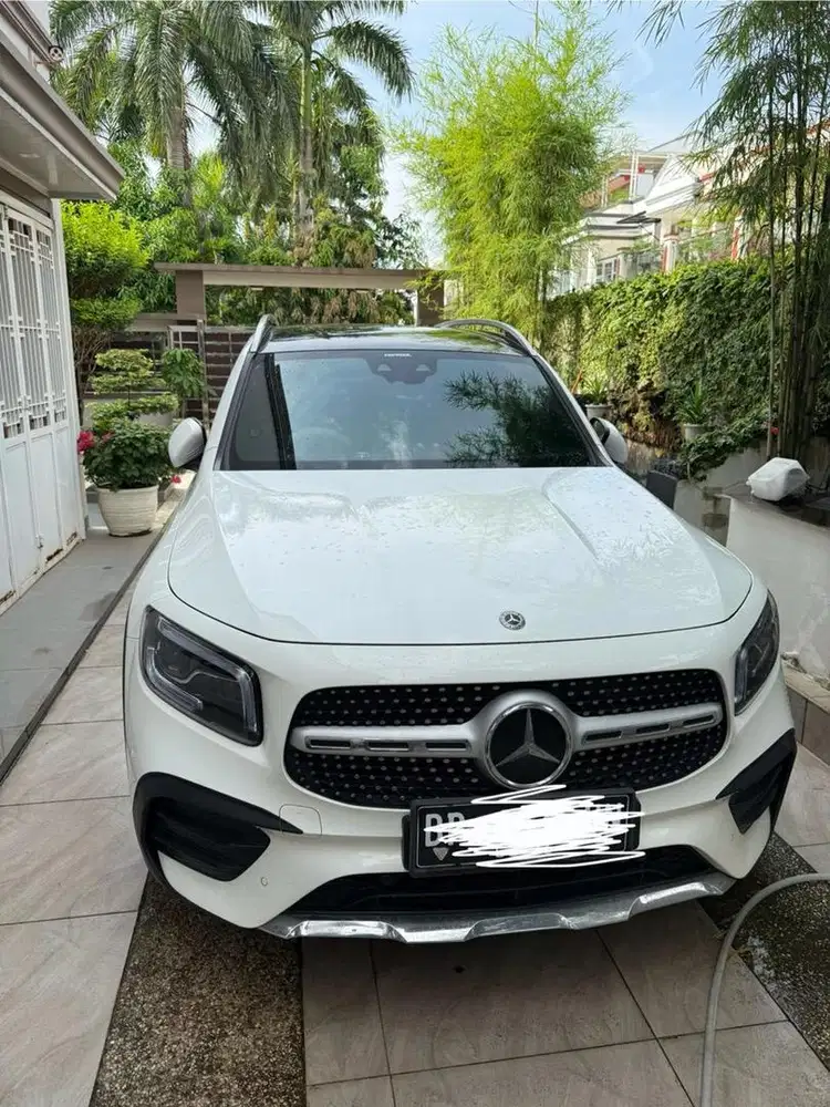 MERCEDES BENZ GLB 200