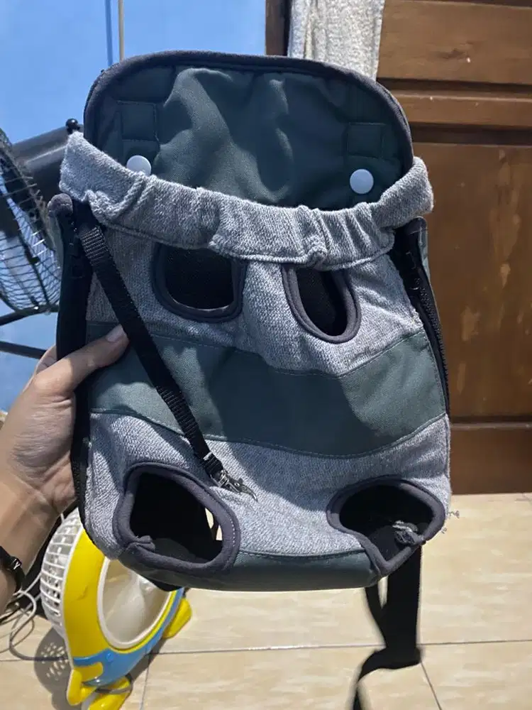 Tas Gendong Anjing / Kucing