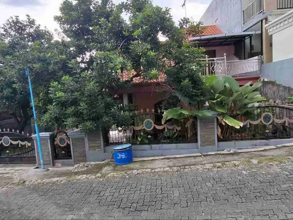 Rumah Luas View Kota di Jl Candi Pawon Kalipancur, Semarang